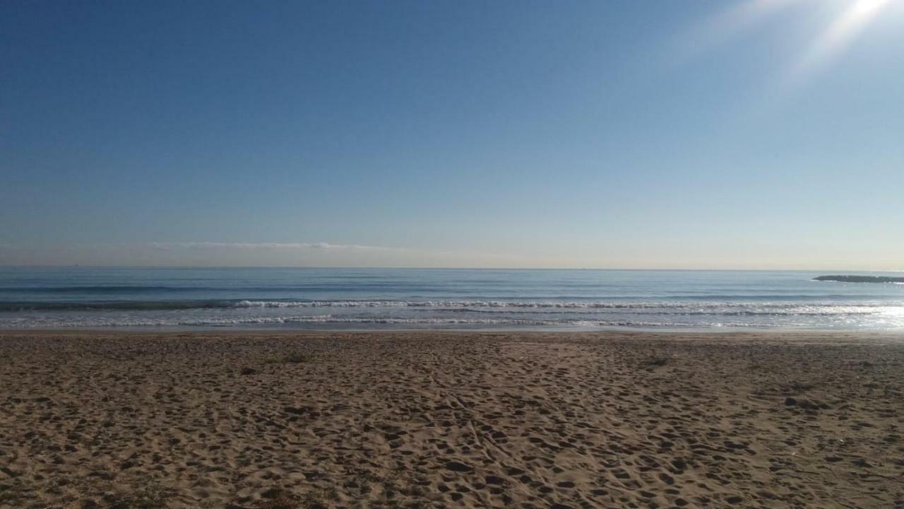 Apartamento Amplio. Vistas A La Playa Puçol Eksteriør billede